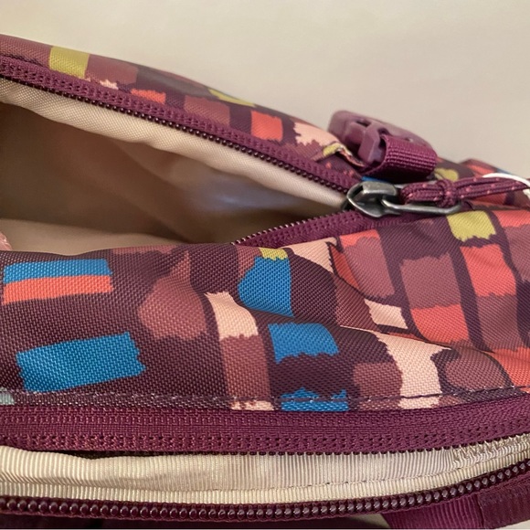 New with Tag Patagonia Atom Sling Backpack 8L - authentic - Picture 6 of 8